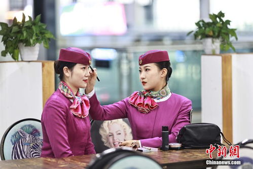 探訪動(dòng)車列車長(zhǎng)的禮儀培訓(xùn)課